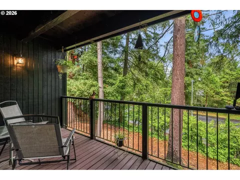 Exterior - 2625 Woodstone Pl, Eugene, OR 97405 photo 3 of 5