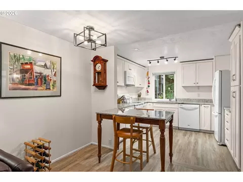 Kitchen - 2625 Woodstone Pl, Eugene, OR 97405 photo 1 of 3