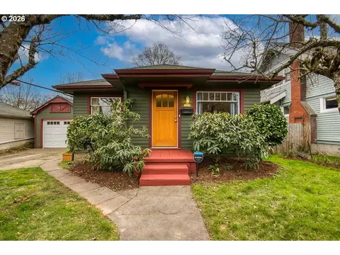 3424 NE Halsey St, Portland, OR 97232