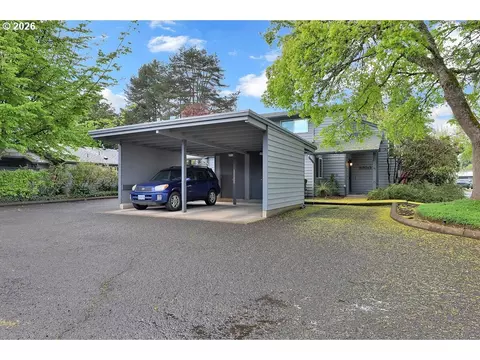 Exterior - 2700 Harlow Rd, Eugene, OR 97401 photo 7 of 8