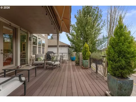Exterior - 642 SE 38th Dr, Gresham, OR 97080 photo 2 of 3