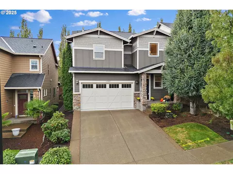 15007 SE Shaunte Ln, Happy Valley, OR 97086