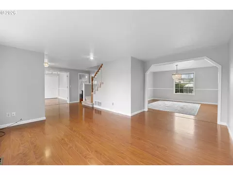 Living - 2607 SW Pleasant View Dr, Gresham, OR 97080 photo 5 of 7