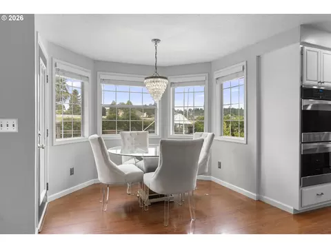Dining - 2607 SW Pleasant View Dr, Gresham, OR 97080 photo 1 of 1