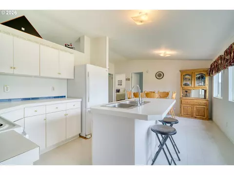 24915 Mosier Rd, Rainier, OR 97048 photo 15