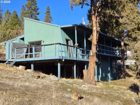 311 S Adam Dr, Canyon City, OR 97820