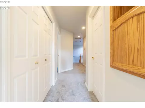 Entry Way - 4366 Berry Ln, Eugene, OR 97404 photo 7 of 7