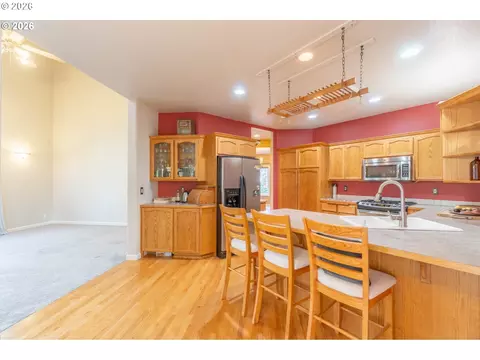Kitchen - 4366 Berry Ln, Eugene, OR 97404 photo 2 of 7