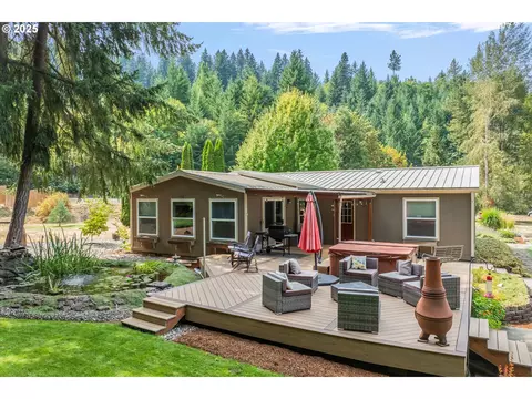 4700 Neal Creek Rd, Hood River, OR 97031