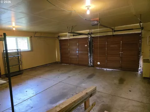 Other - 1653 Ardendale Ln, Eugene, OR 97405 photo 6 of 9