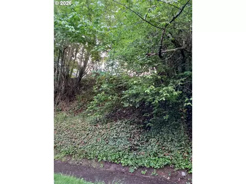 7433 S Kelly Ave, Portland, OR 97219