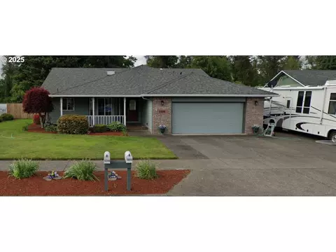 1248 E Burnett St, Stayton, OR 97383
