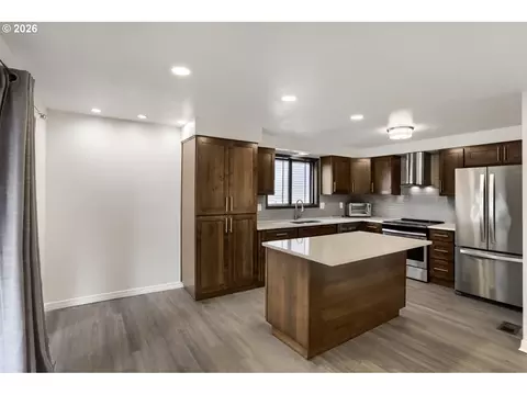 Kitchen - 127 NW Royal Ave, Gresham, OR 97030 photo 1 of 3