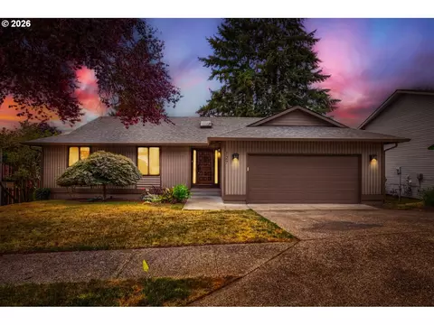 Exterior - 127 NW Royal Ave, Gresham, OR 97030 photo 2 of 7