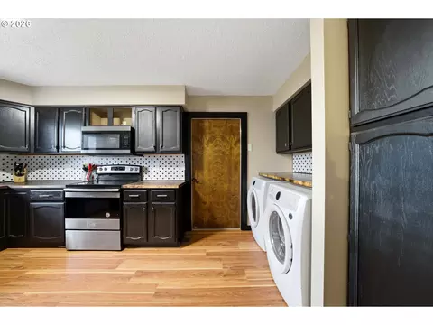 Other - 805 SW Mt Adams Ave, Boardman, OR 97818 photo 1 of 7