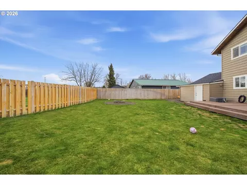 Other - 805 SW Mt Adams Ave, Boardman, OR 97818 photo 7 of 7