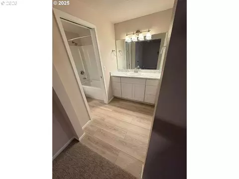 529 Helen St, Eugene, OR 97404 photo 6