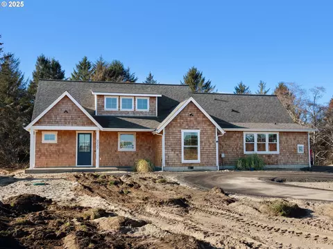 90202 Hobie Rd, Warrenton, OR 97146