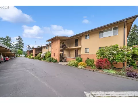 1400 SE Lava Dr #23, Milwaukie, OR 97222