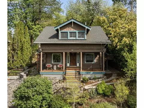 5328 SW 42nd Ave, Portland, OR 97221