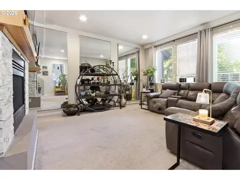 Living - 1166 NE 5th St, Gresham, OR 97030 photo 1 of 2