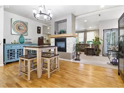 Dining - 1166 NE 5th St, Gresham, OR 97030 photo 1 of 2
