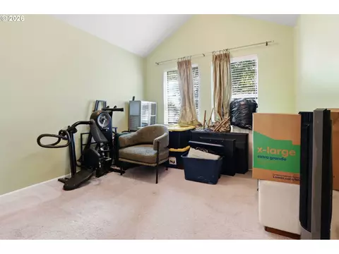 Bedroom - 1166 NE 5th St, Gresham, OR 97030 photo 3 of 4
