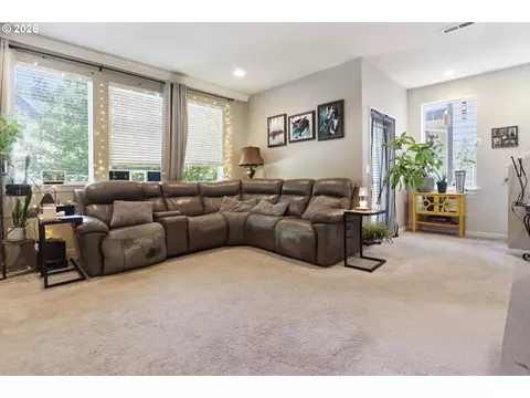 Living - 1166 NE 5th St, Gresham, OR 97030 photo 2 of 2