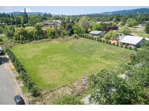 Douglas Fir Dr, Hood River, OR 97031