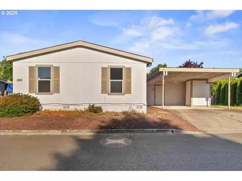 1251 SW Emma Dr, Mcminnville, OR 97128