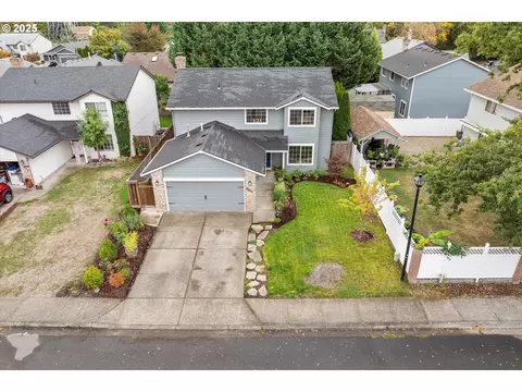 1374 SW 216th Pl, Beaverton, OR 97003