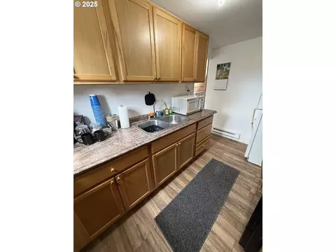 Kitchen - 112 E State St, Ukiah, OR 97880 photo 2 of 2