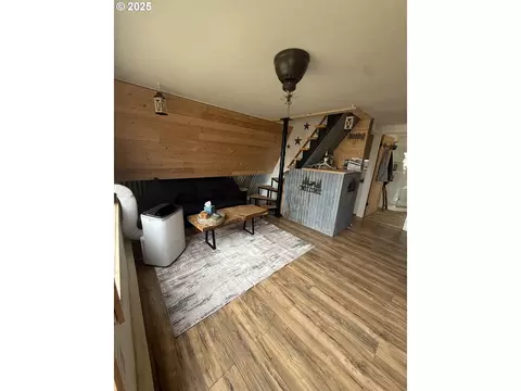 Other - 112 E State St, Ukiah, OR 97880 photo 2 of 9