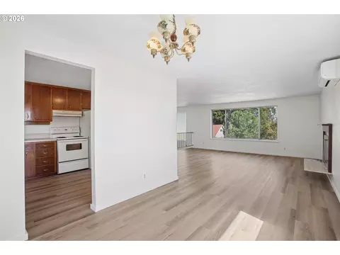 Living - 1732 W 23rd Ave, Eugene, OR 97405 photo 5 of 8