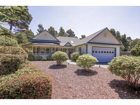 9 Sea Watch Pl, Florence, OR 97439