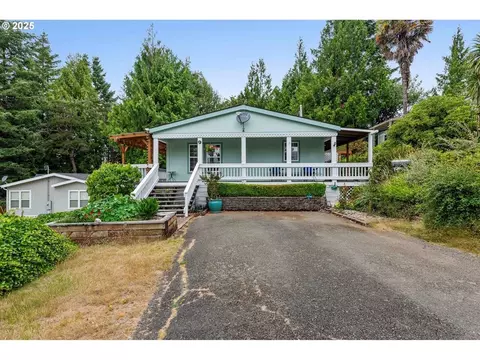 1050 N Cedar Point Rd # C8, Coquille, OR 97423