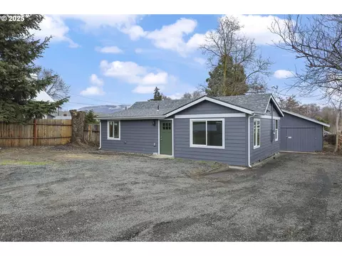 2625 W 10th St, The Dalles, OR 97058