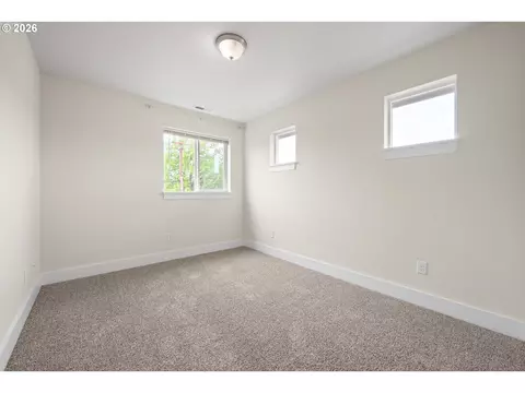 Bedroom - 2519 Justine Ln, Eugene, OR 97404 photo 4 of 7