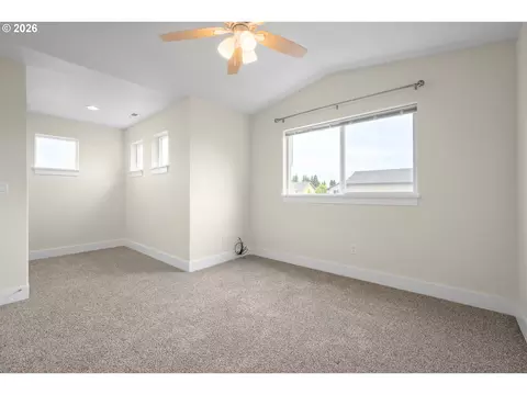 Bedroom - 2519 Justine Ln, Eugene, OR 97404 photo 2 of 7