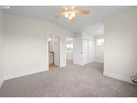Bedroom - 2519 Justine Ln, Eugene, OR 97404 photo 3 of 7