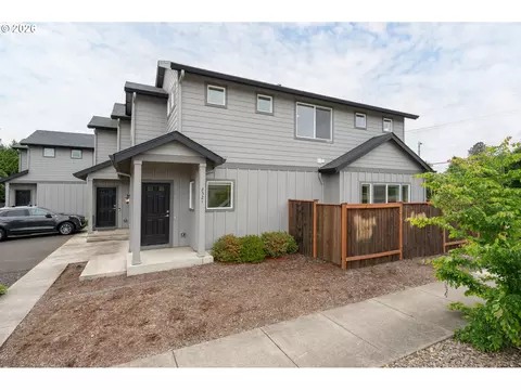 Exterior - 2519 Justine Ln, Eugene, OR 97404 photo 2 of 9