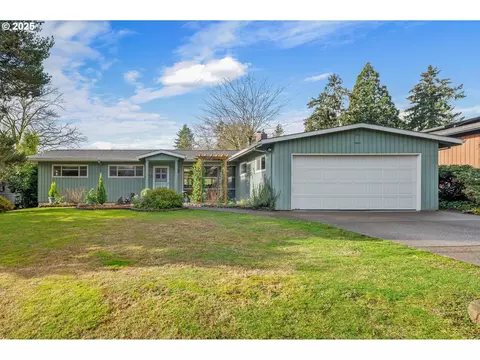 4637 SW 53rd Ave, Portland, OR 97221