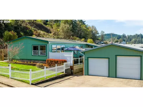 845 Sea St, Sutherlin, OR 97479