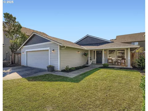 2204 NE 179th Pl, Vancouver, WA 98684