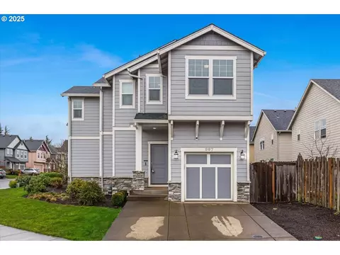 997 NW 2nd Ave, Canby, OR 97013