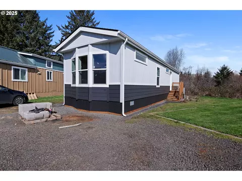 42280 Lois Loop # 7, Astoria, OR 97103
