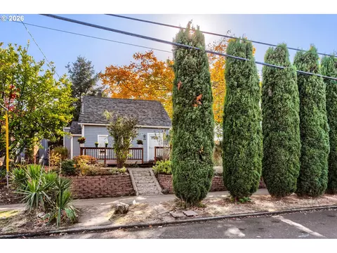4830 SE Gladstone St, Portland, OR 97206