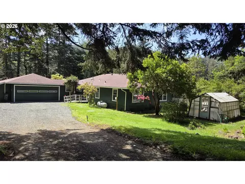 28213 Hunter Creek Hts, Gold Beach, OR 97444