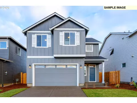 2713 NE Claire Rd #204, Estacada, OR 97023