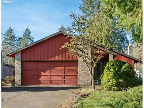 9215 SW 50th Ave, Portland, OR 97219